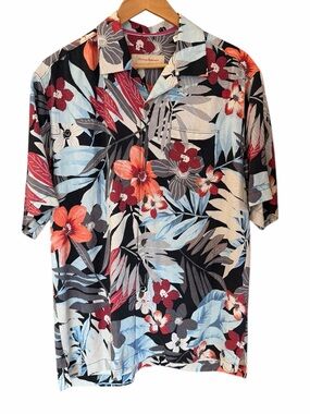 Tommy Bahama 100% Silk Floral Hawaiian Camp Shirt Men's Sz Small
